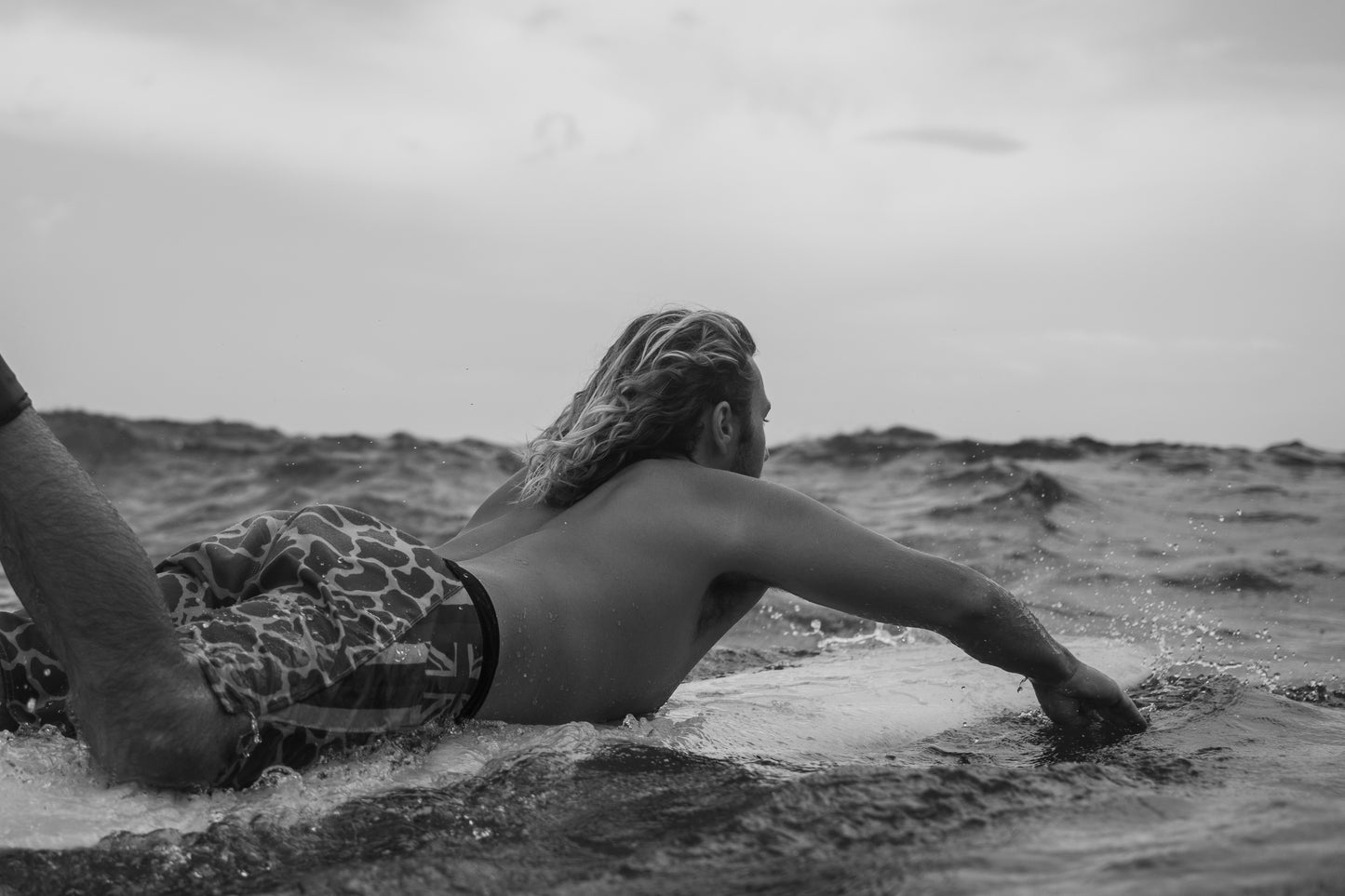 Organic Mineral Surf Paste – Vegan, Reef-Safe, Water-Resistant for Surfers (Tan)